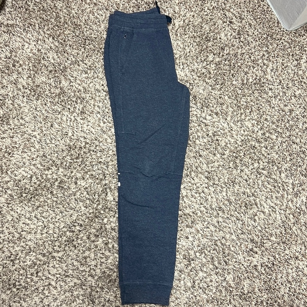 Lululemon joggers